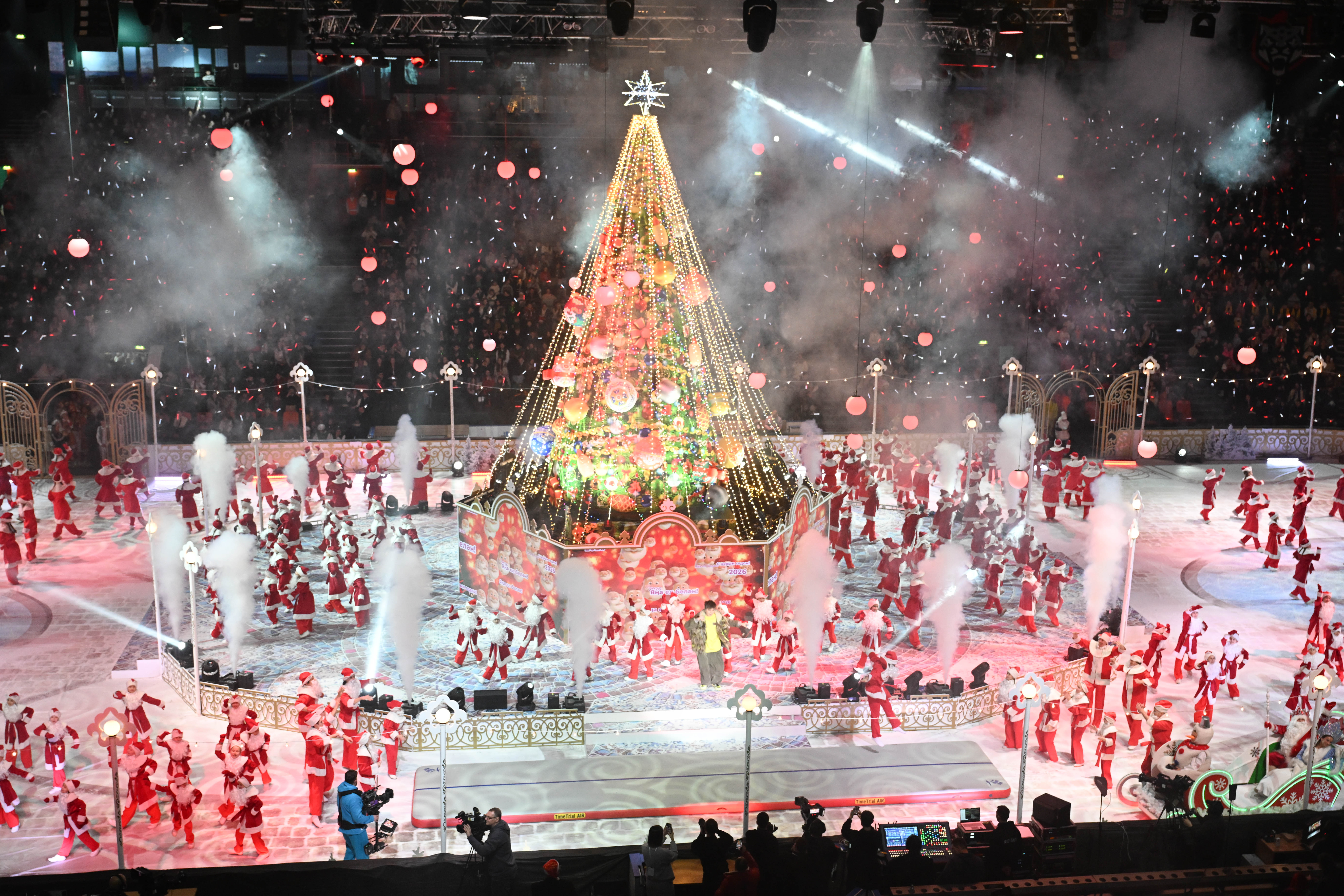 Республиканская новогодняя Елка собрала тысячи детей!