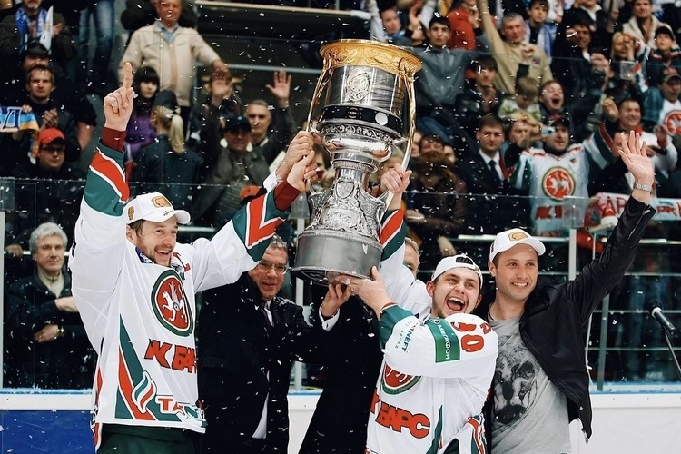 История требует повторения: спустя ровно 16 лет «Ак Барс» опять в игре за Кубок Гагарина