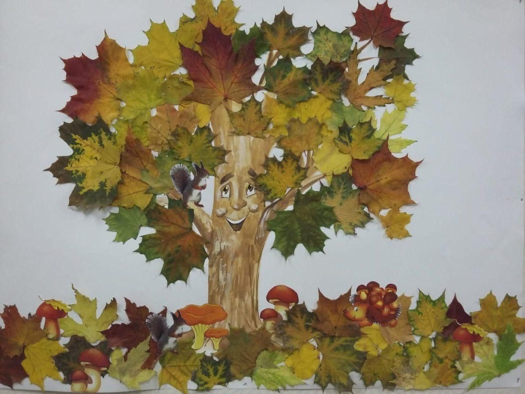 Осеннее дерево из листьев.jpg